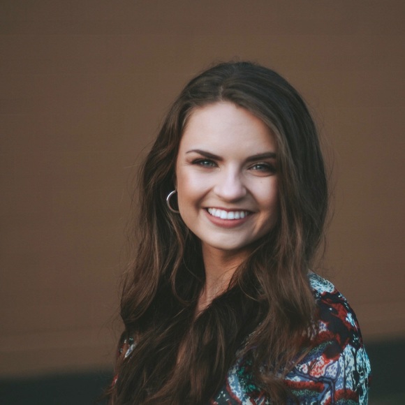 Meet your Posher, Lilly - Picture 2 of 4